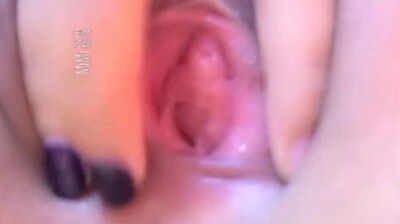 美女主播高清讲解女性私密花园构造!清晰对白深入探索敏感地带,湿身教学带你解锁高潮秘境